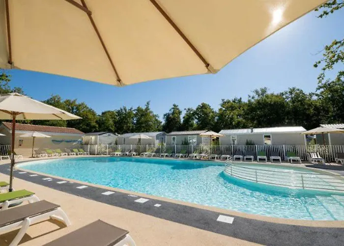 Mobil-home 6 Personnes Avec Terrasse A - Api-1-52-371 Camping *