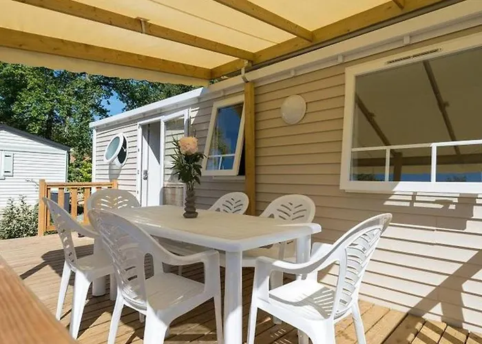 Mobil-home 6 Personnes Avec Terrasse A - Api-1-52-371 Royan