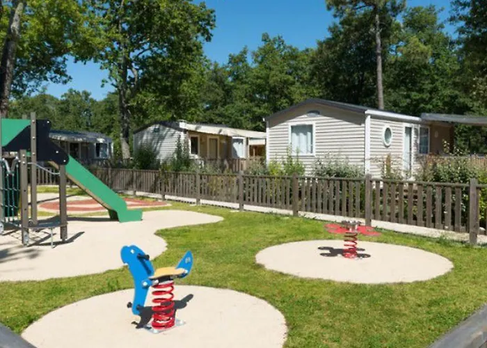 Mobil-home 6 Personnes Avec Terrasse A - Api-1-52-371 Royan